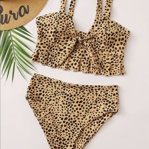 Beautiful cheetah print bikini high waist !! 💗⛱✨